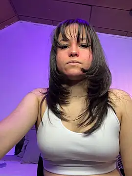 Snapshot of Eymmy_24 chatting on October 20, 2025, 1:06 am Eymmy 24 online show from October 20, 2025, 1:06 am