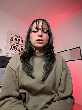 Snapshot of Eymmy_24 chatting on October 24, 2025, 2:41 am Eymmy 24 online show from October 24, 2025, 2:41 am