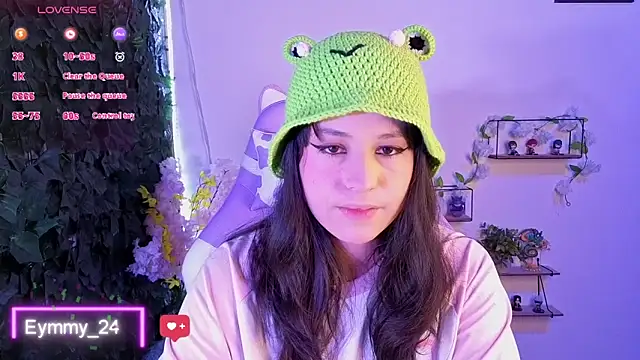 Snapshot of Eymmy_24 chatting on April 19, 2026, 1:38 am Eymmy 24 online show from April 19, 2026, 1:38 am