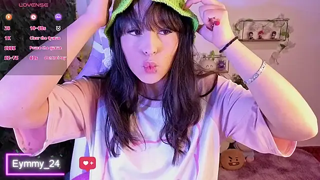Snapshot of Eymmy_24 chatting on May 9, 2026, 1:33 am Eymmy 24 online show from May 9, 2026, 1:33 am