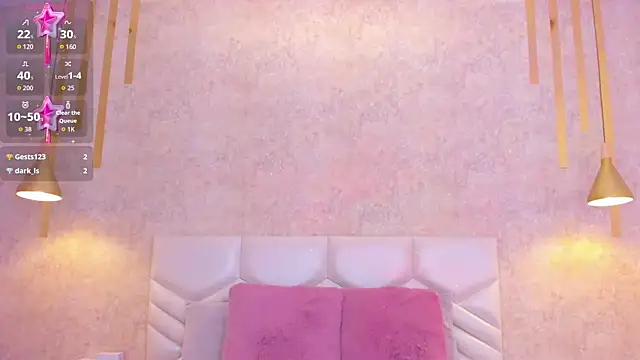 sarahyessica online show from June 11, 2026, 9:24 pm