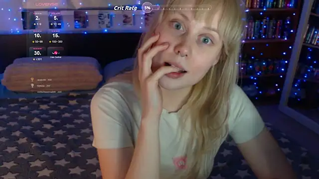 Snapshot of s1lvercherub chatting on April 17, 2026, 8:12 pm s1lvercherub online show from April 17, 2026, 8:12 pm