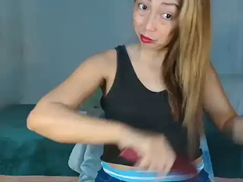 HelenaM online show from August 1, 2026, 11:58 pm
