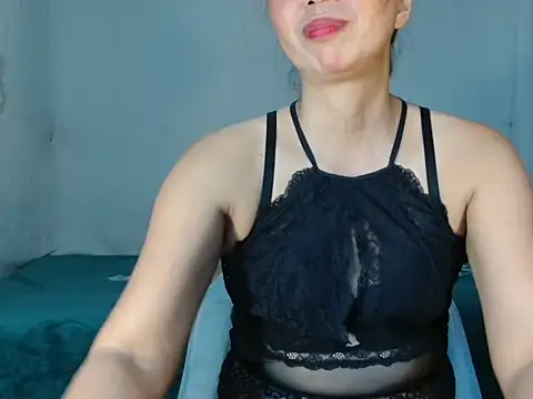 HelenaM online show from August 9, 2026, 11:26 am