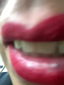 Snapshot of SweetCatheryne chatting on August 3, 2026, 10:24 pm SweetCatheryne online show from August 3, 2026, 10:24 pm
