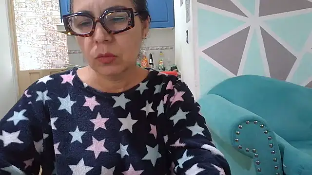 Snapshot of SweetCatheryne chatting on August 7, 2026, 2:52 pm SweetCatheryne online show from August 7, 2026, 2:52 pm