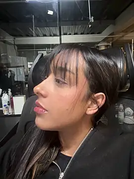 Aleja ruizz online show from February 7, 2026, 4:49 am