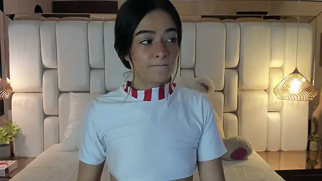 Snapshot of ValeriaPrado chatting on September 28, 2025, 8:14 pm ValeriaPrado online show from September 28, 2025, 8:14 pm