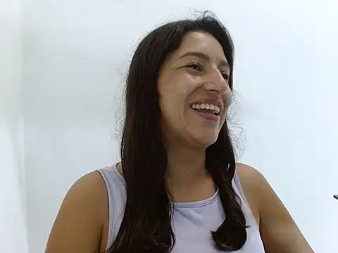 Snapshot of SarahFriendly chatting on June 19, 2026, 3:00 am SarahFriendly online show from June 19, 2026, 3:00 am