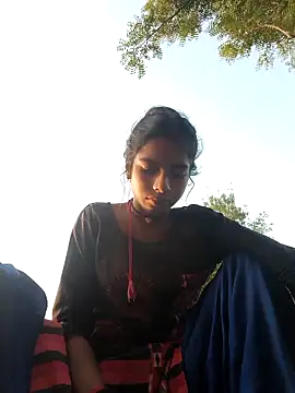 Snapshot of Gulika_Doshi chatting on October 14, 2025, 1:28 am Gulika Doshi online show from October 14, 2025, 1:28 am