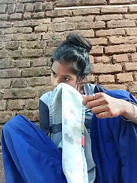 Snapshot of Gulika_Doshi chatting on October 21, 2025, 1:17 am Gulika Doshi online show from October 21, 2025, 1:17 am