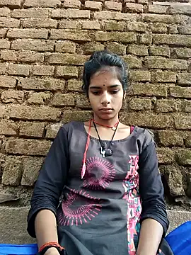 Snapshot of Gulika_Doshi chatting on October 24, 2025, 1:35 am Gulika Doshi online show from October 24, 2025, 1:35 am