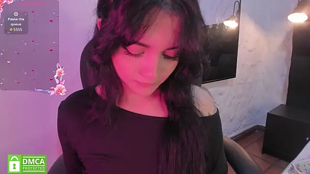 Snapshot of Darky_Doll chatting on April 19, 2026, 1:27 am Darky Doll online show from April 19, 2026, 1:27 am
