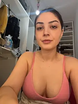 Snapshot of Lexi_Storm chatting on August 6, 2026, 6:26 am Lexi Storm online show from August 6, 2026, 6:26 am