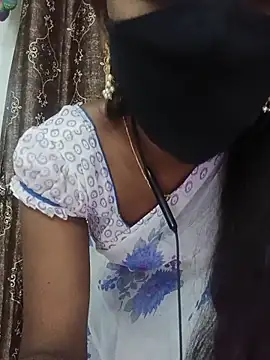 Snapshot of kavya-telugu84 chatting on June 18, 2026, 6:34 pm kavya-telugu84 online show from June 18, 2026, 6:34 pm