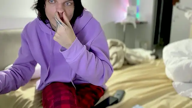 j justin online show from January 18, 2026, 10:02 pm