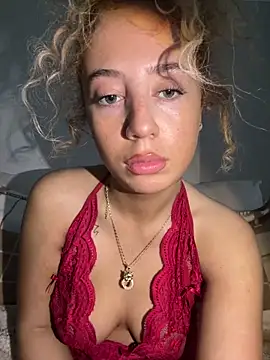 Aurorajadex online show from September 12, 2025, 1:11 pm