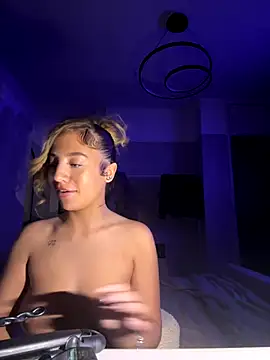 Aurorajadex online show from September 28, 2025, 12:05 am