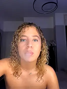 Aurorajadex online show from October 13, 2025, 9:04 pm