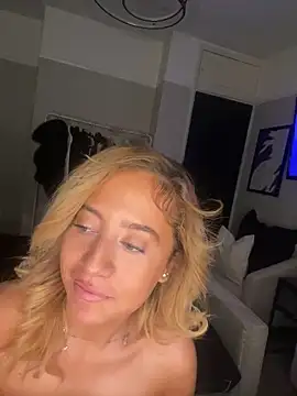 Aurorajadex online show from October 18, 2025, 9:48 pm