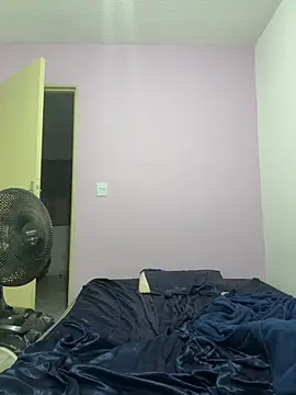 Snapshot of mermaidblue chatting on March 11, 2026, 9:37 am mermaidblue online show from March 11, 2026, 9:37 am