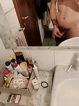 Baldassarre1990 online show from November 5, 2025, 2:22 am