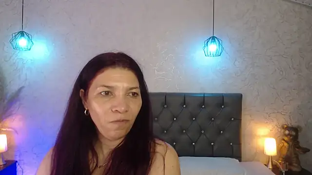 Serena Houstonn online show from June 23, 2026, 10:35 am