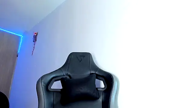 Snapshot of Latin_goddsexxx chatting on October 25, 2025, 5:59 am Latin goddsexxx online show from October 25, 2025, 5:59 am