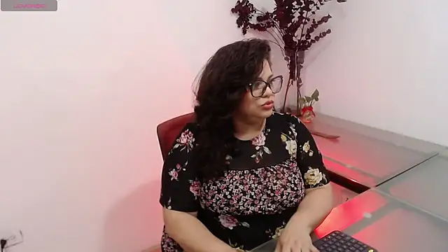 Snapshot of merly_chica chatting on October 21, 2025, 1:12 pm merly chica online show from October 21, 2025, 1:12 pm