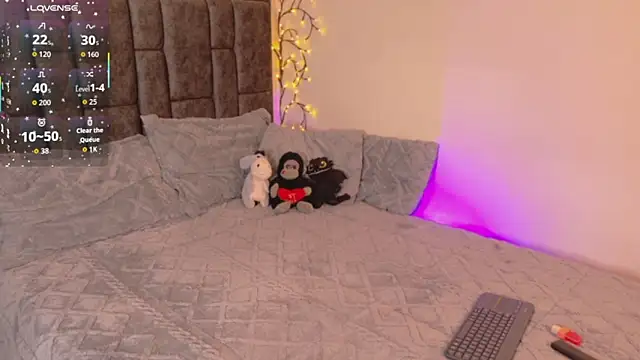Snapshot of sophie_gonz chatting on October 18, 2025, 12:13 am sophie gonz online show from October 18, 2025, 12:13 am