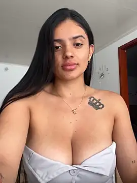 Snapshot of AnaaFaith_ chatting on October 6, 2025, 7:44 pm AnaaFaith online show from October 6, 2025, 7:44 pm