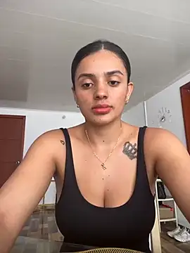 Snapshot of AnaaFaith_ chatting on October 10, 2025, 4:28 pm AnaaFaith online show from October 10, 2025, 4:28 pm