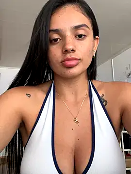 Snapshot of AnaaFaith_ chatting on October 24, 2025, 7:32 pm AnaaFaith online show from October 24, 2025, 7:32 pm