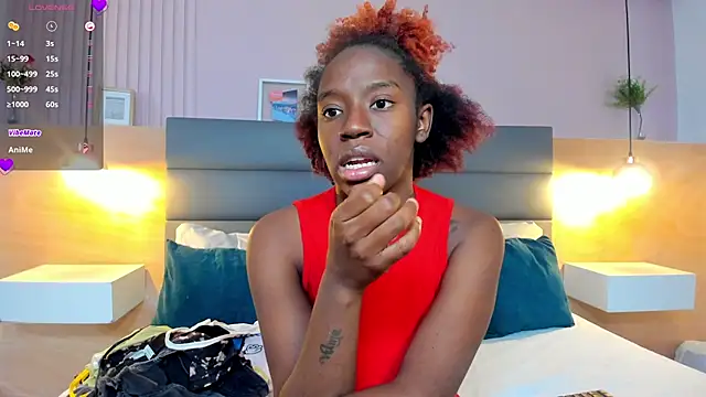  emma willliams  online show from October 7, 2025, 4:37 pm