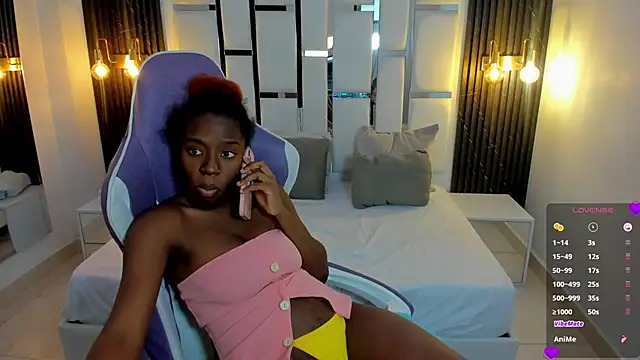  emma willliams  online show from November 13, 2025, 3:00 pm