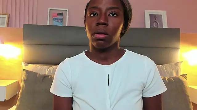  emma willliams  online show from January 19, 2026, 1:26 pm