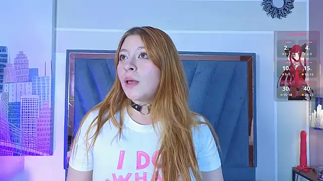 VelvetFox  online show from May 7, 2026, 9:31 pm