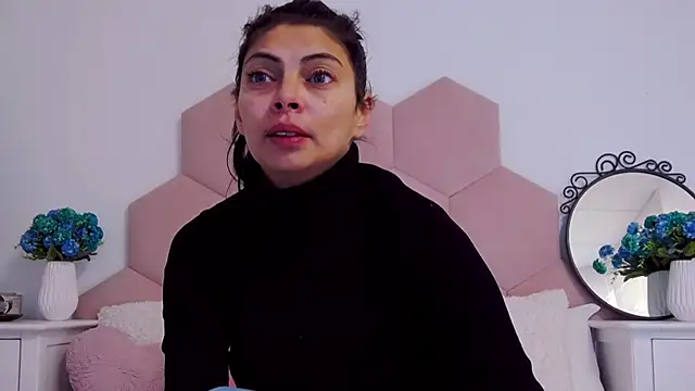 Snapshot of LadyLiia chatting on January 7, 2025, 4:50 am LadyLiia online show from January 7, 2025, 4:50 am