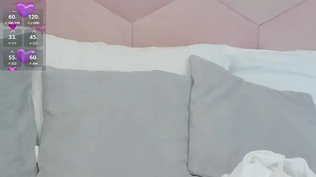 LadyLiia online show from July 18, 2026, 3:22 am