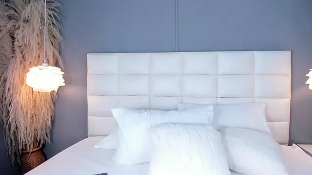 DulceGreem online show from March 19, 2026, 11:20 pm