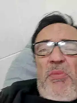 Snapshot of Txacas chatting on November 1, 2025, 3:19 am Txacas online show from November 1, 2025, 3:19 am