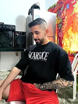 giannis090 online show from November 3, 2025, 7:15 pm