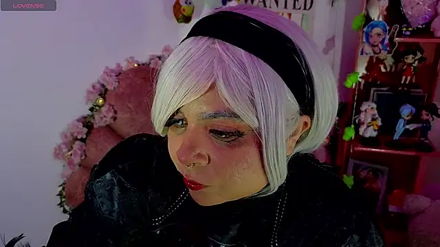 Snapshot of Lucycosplay777 chatting on April 25, 2026, 5:32 am Lucycosplay777 online show from April 25, 2026, 5:32 am