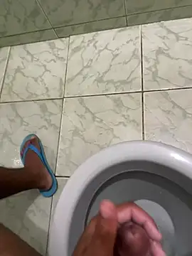 Kaua11225 online show from February 23, 2026, 6:27 pm