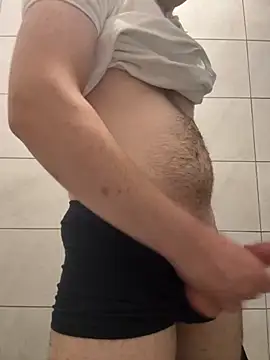 Snapshot of Emrnh chatting on September 21, 2025, 3:24 pm Emrnh online show from September 21, 2025, 3:24 pm