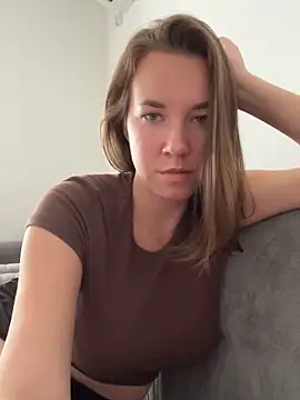 Snapshot of Candy_Foxxxy_ chatting on September 18, 2025, 9:00 am Candy Foxxxy  online show from September 18, 2025, 9:00 am