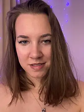 Snapshot of Candy_Foxxxy_ chatting on October 19, 2025, 11:55 am Candy Foxxxy  online show from October 19, 2025, 11:55 am