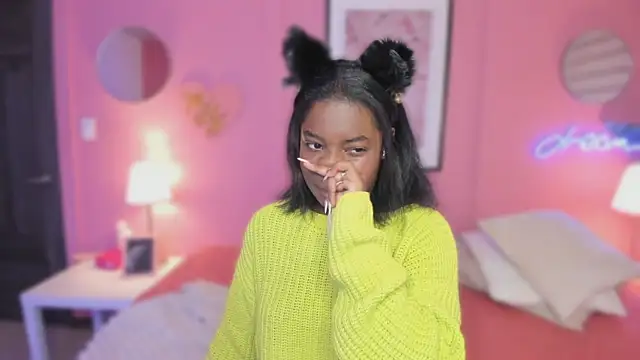 Snapshot of Annia_DH chatting on September 20, 2025, 8:10 pm Annia DH online show from September 20, 2025, 8:10 pm