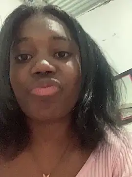 Snapshot of Annia_DH chatting on October 5, 2025, 5:28 am Annia DH online show from October 5, 2025, 5:28 am