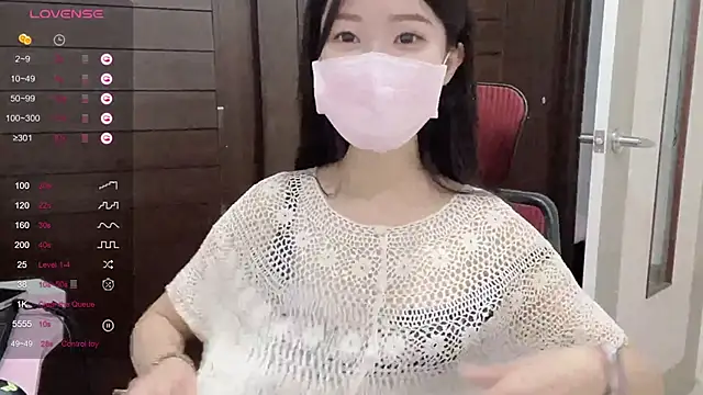 Snapshot of ni_ni01 chatting on October 4, 2025, 10:02 am ni ni01 online show from October 4, 2025, 10:02 am